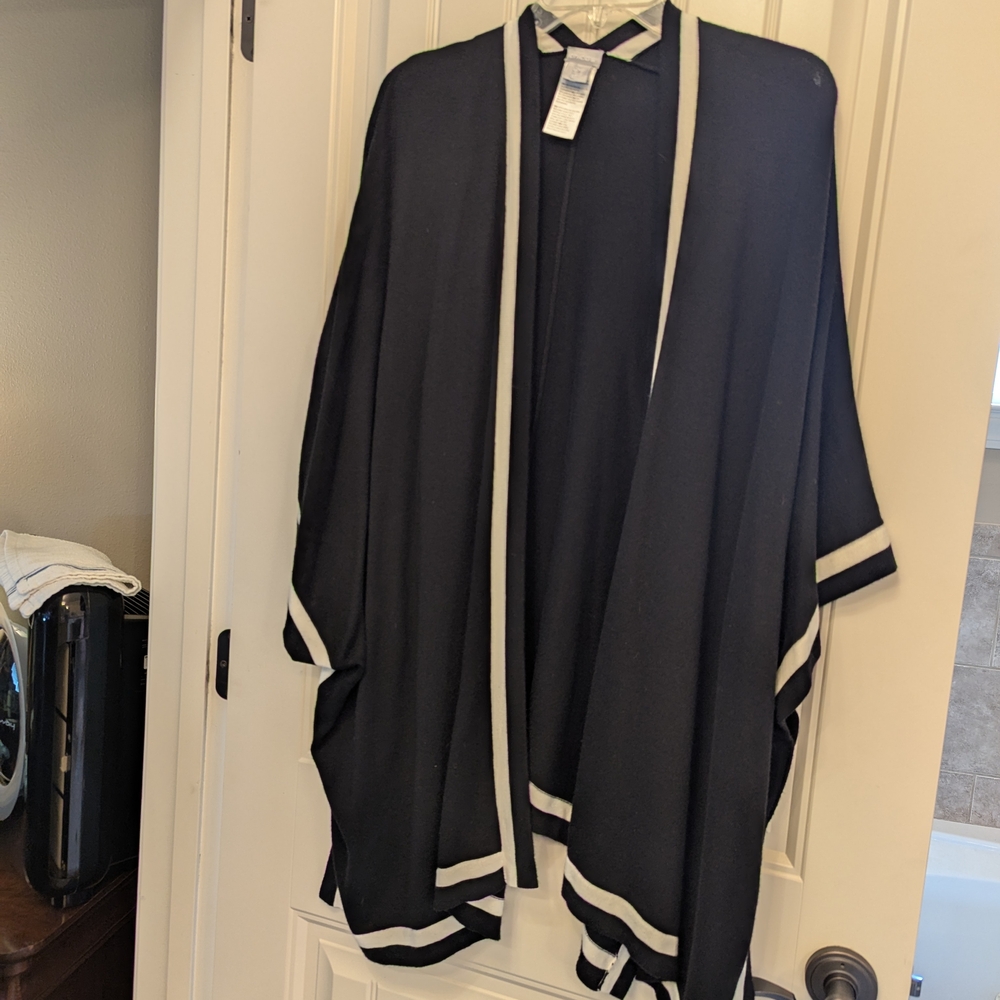 Chico's Women's Black and White Open Cardigan. Super Soft. L/XL